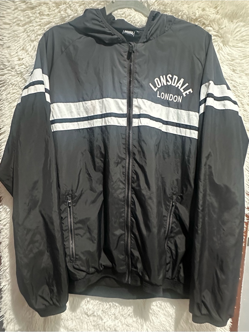 Men's Lonsdale London Hooded Windbreaker Jacket with size Large